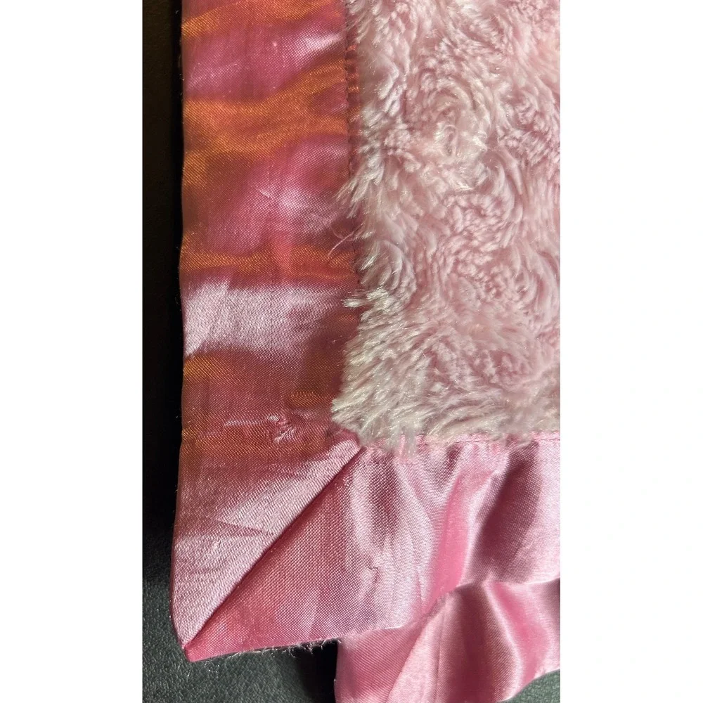 Disney Winnie the Pooh Baby Blanket Pink Satin Trim Rosebud Swirl 30x40 Cozy